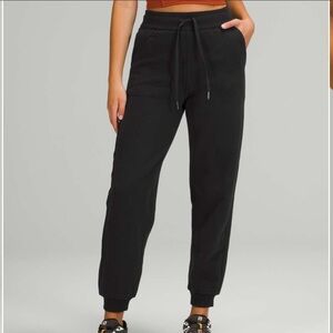 Lululemon Women’s High-Rise Jogger Pants Black